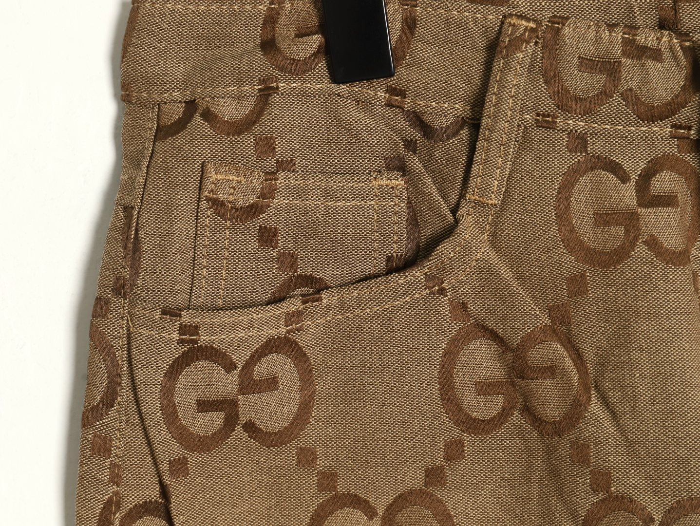 G*u*i GC 25SS shorts