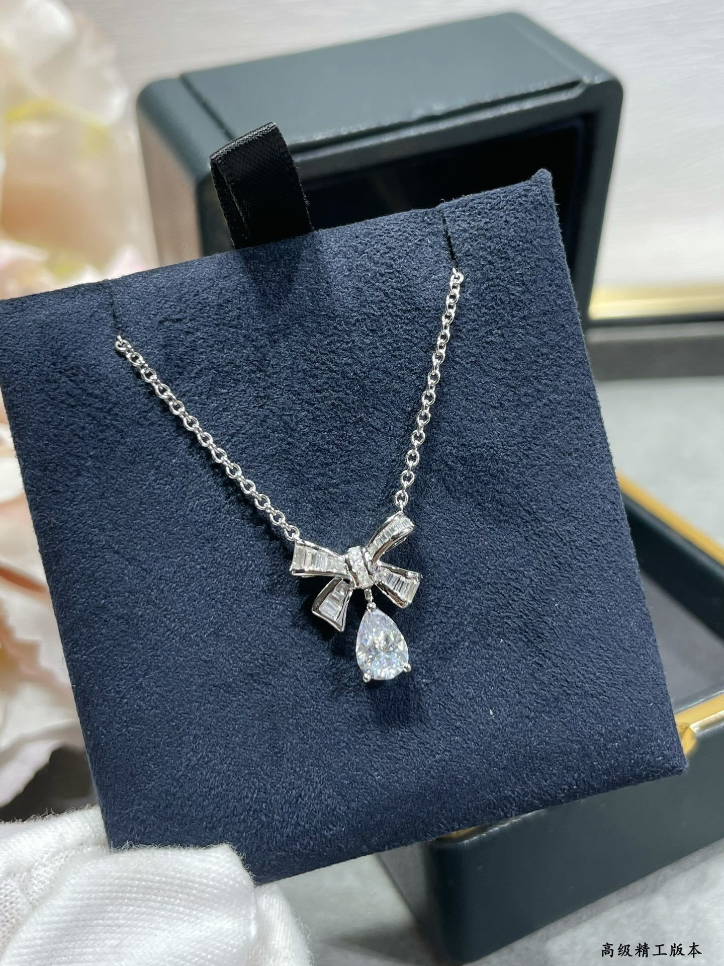 Gr*ff bow di*m*nd pendant necklace ag925