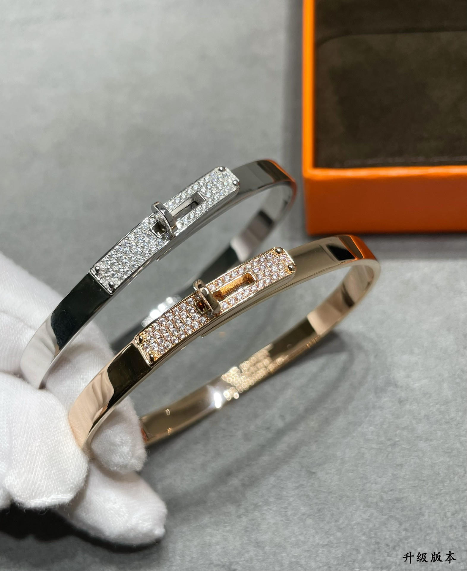 H**mes button half-diamond Bracelet