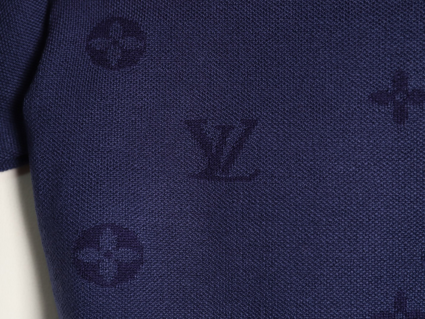 l0*is V*t0n 26ss knitting short-sleeved t-shirt