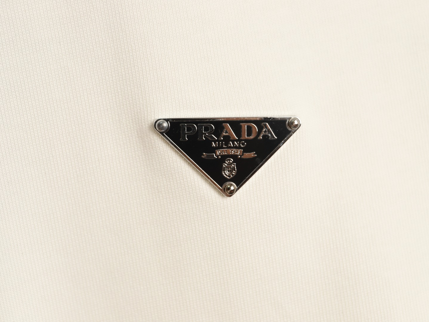 Pra*a long-sleeved t-shirt