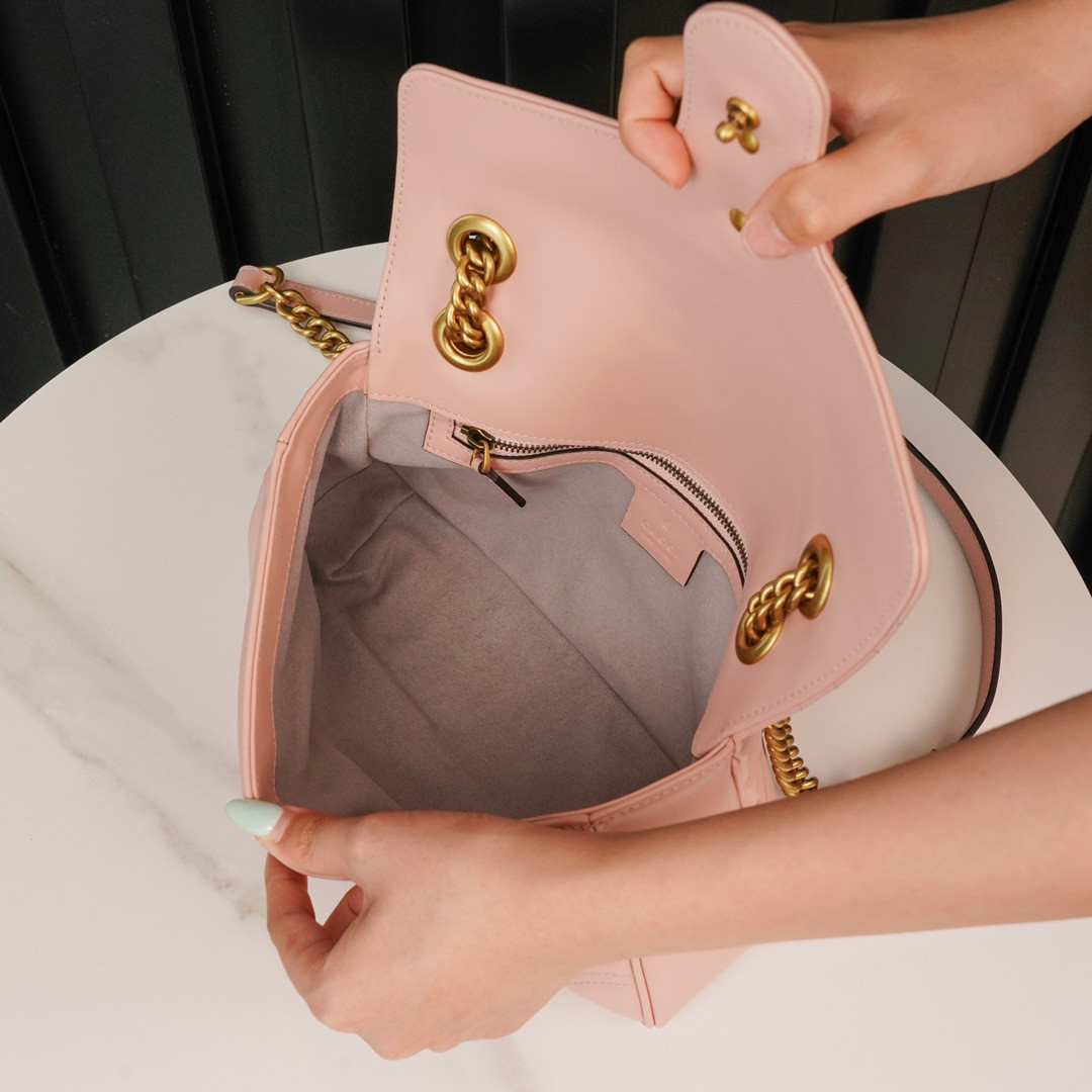 G*u*i GG Marmont shoulder bag 26