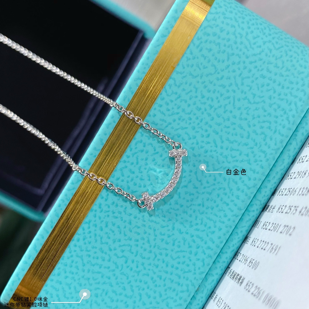 T*f*ny & Co. Mini Smile With diamond Necklace