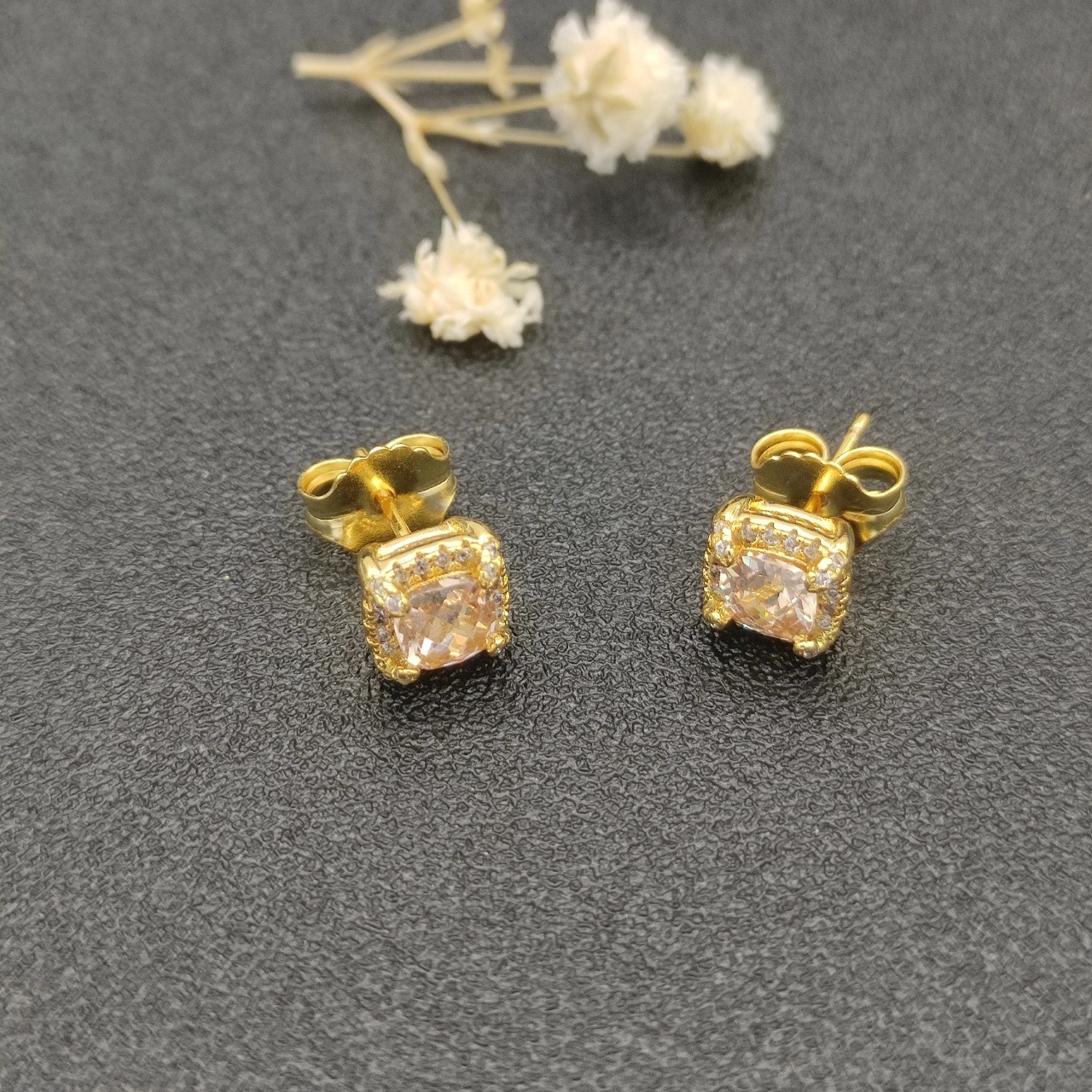 dau1d Yvrm*n four claw gem earrings(main stone 5mm)