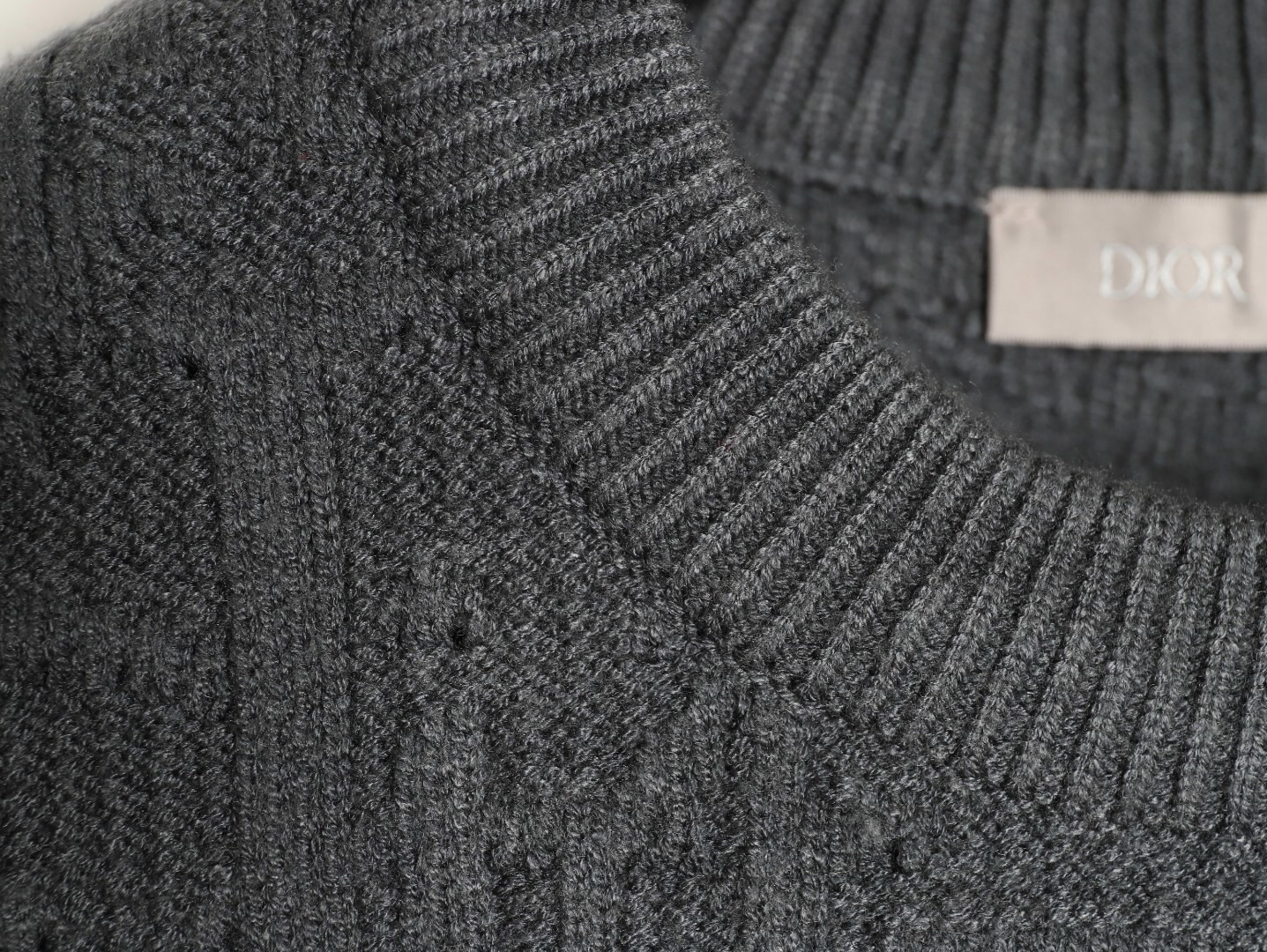D*0r CD 25ss Sweaters