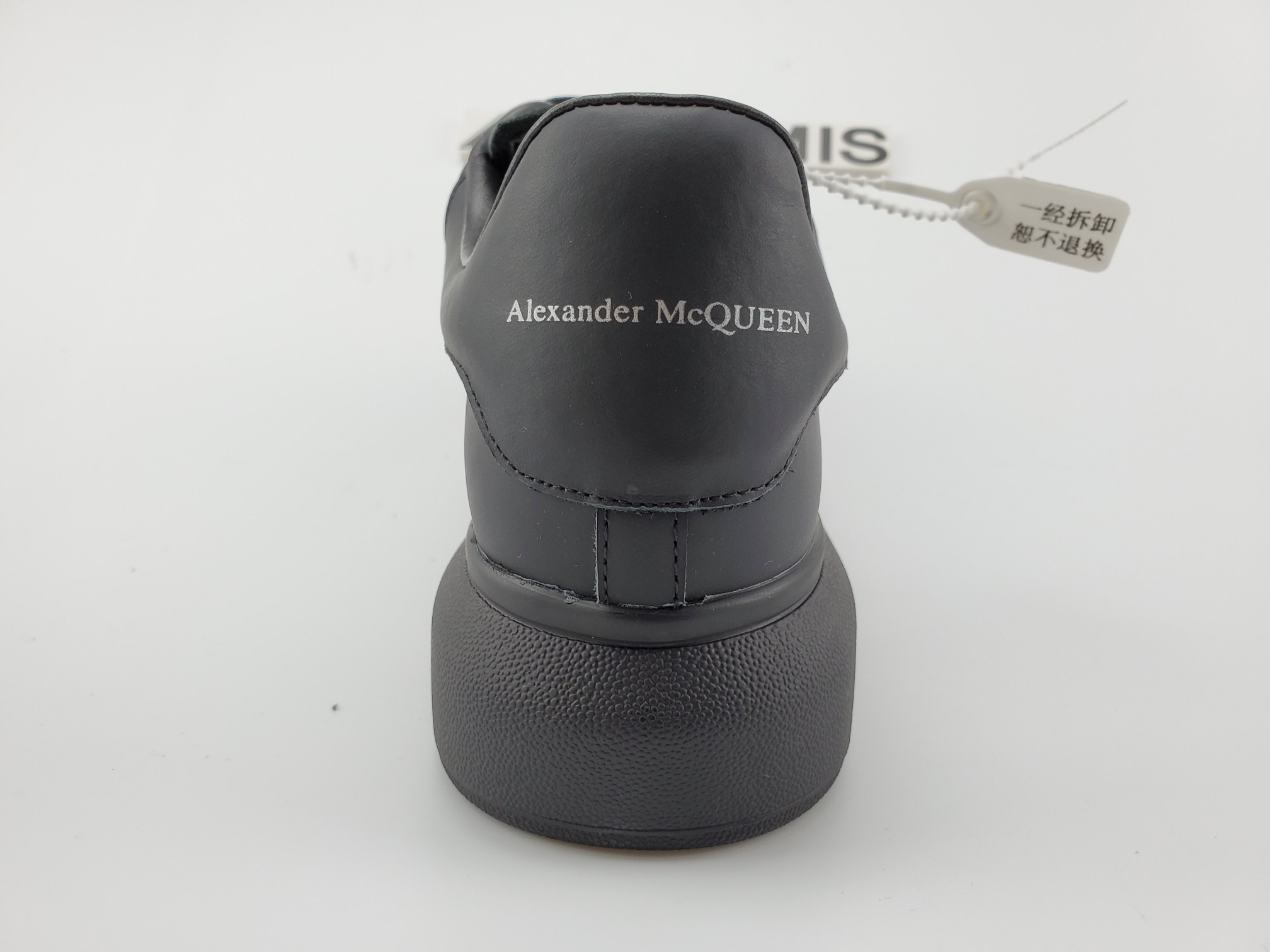 Ale*d*r M*Q*en Trainers Black