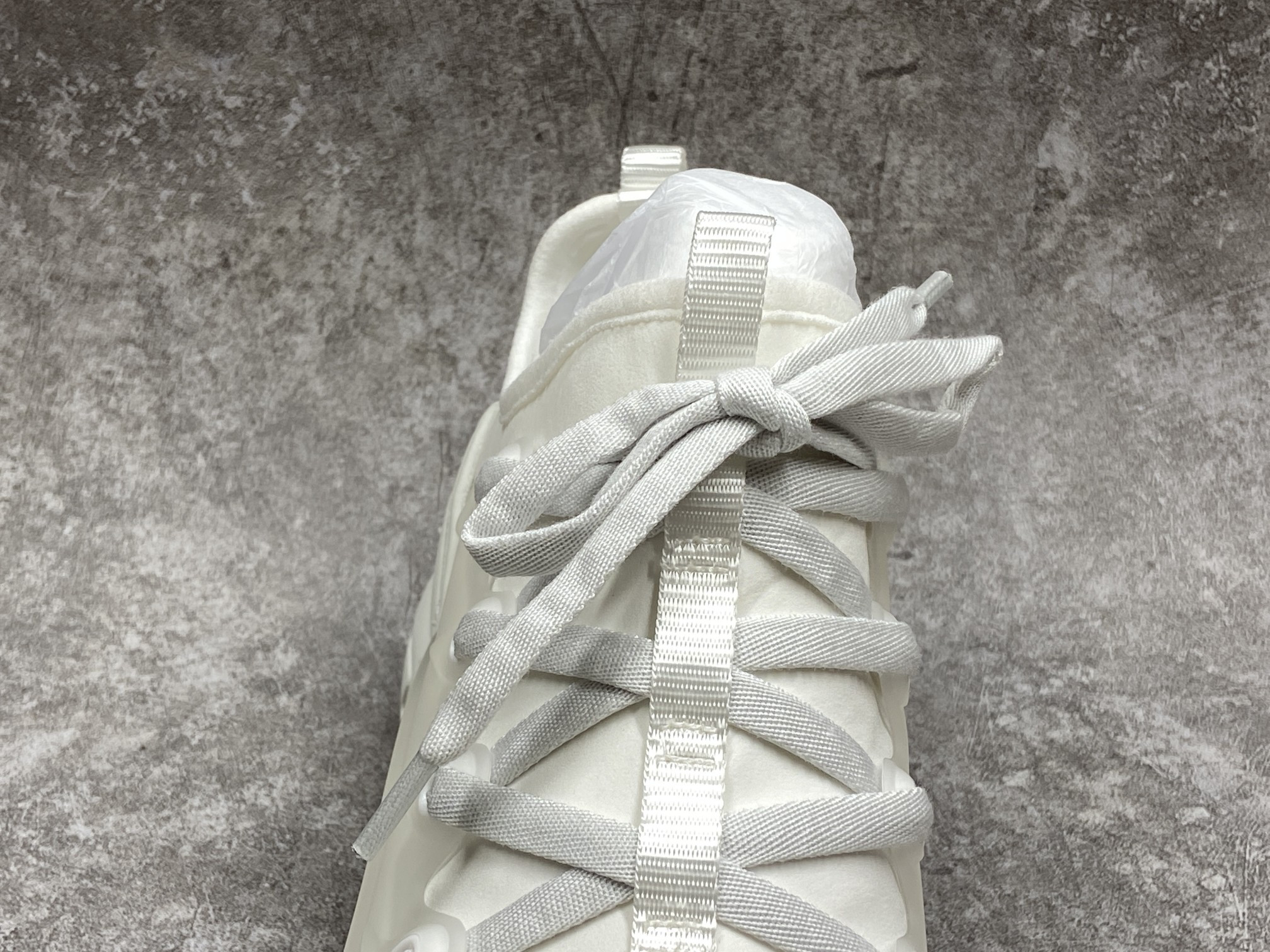 D*0r D Connect White Neoprene