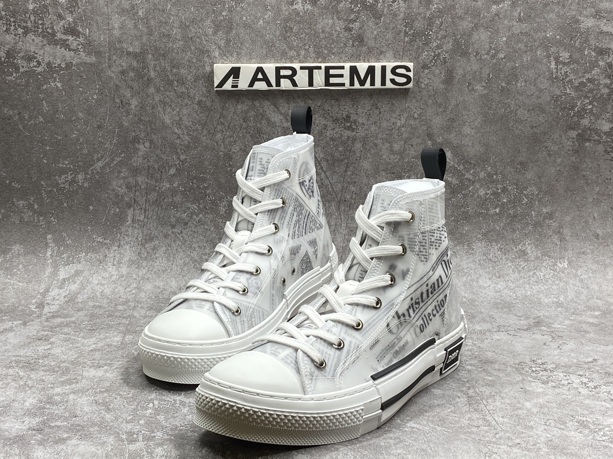 D*0r B23 High Top Daniel Asham Newspaper