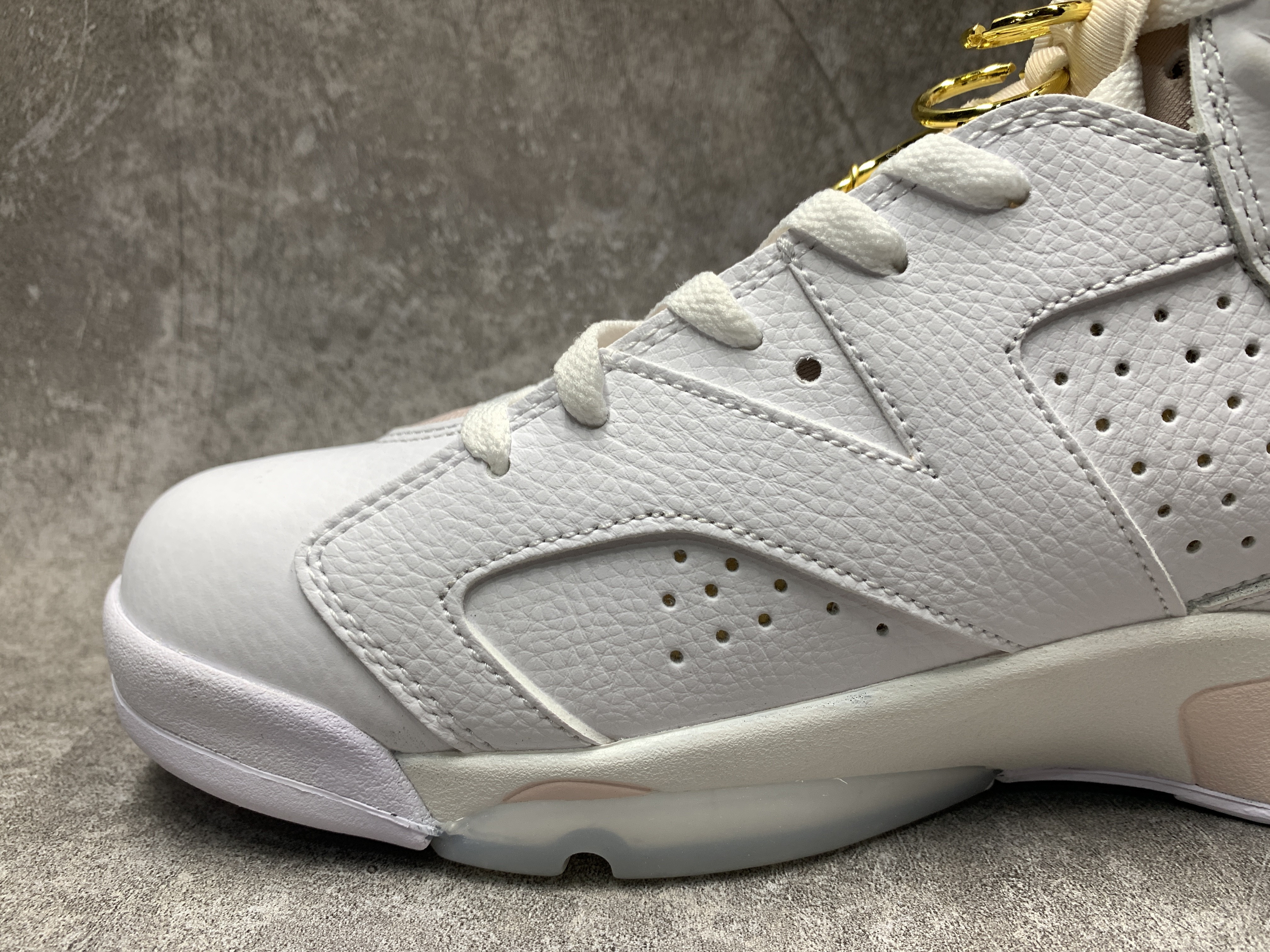 Air Jordan 6 Retro