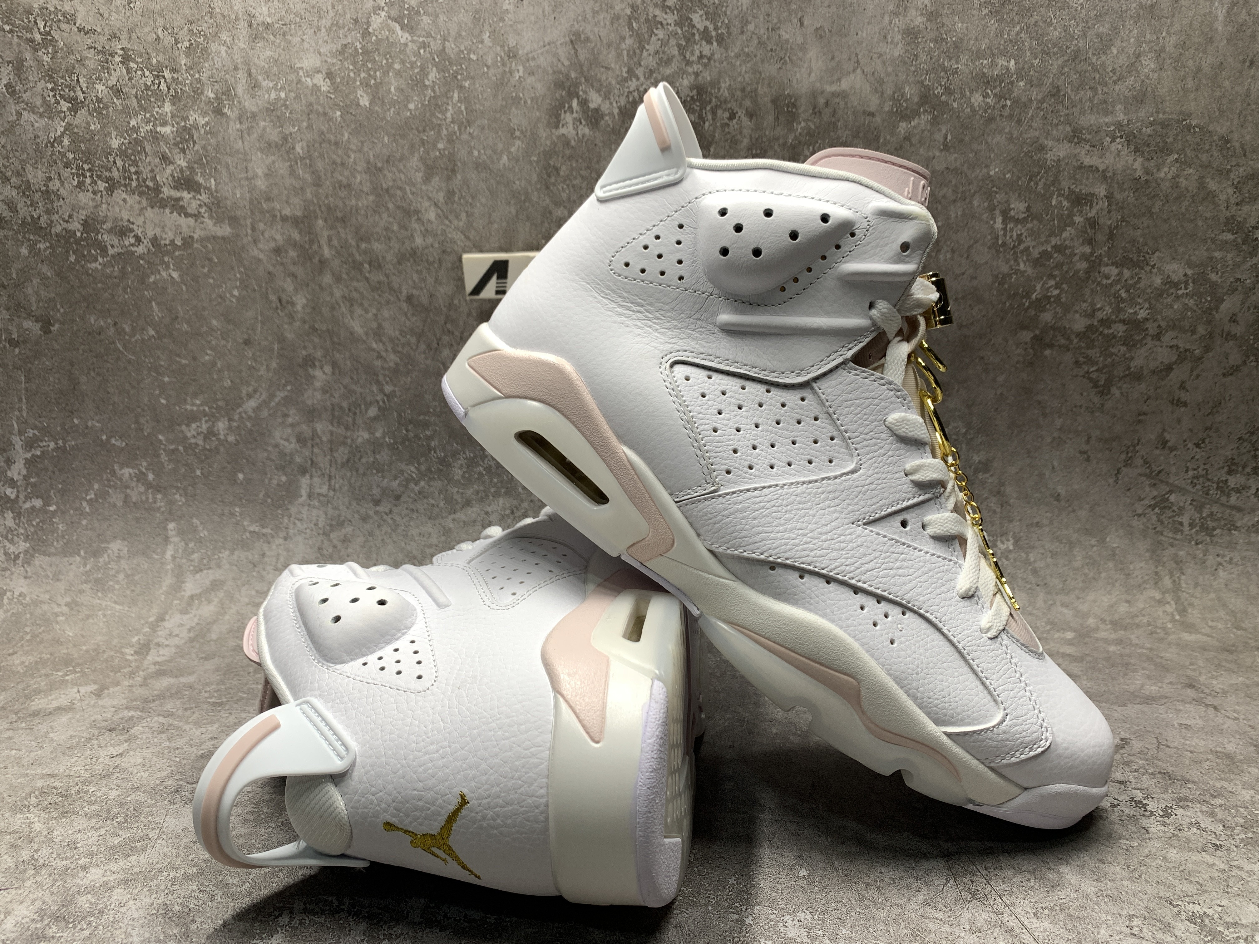 Air Jordan 6 Retro