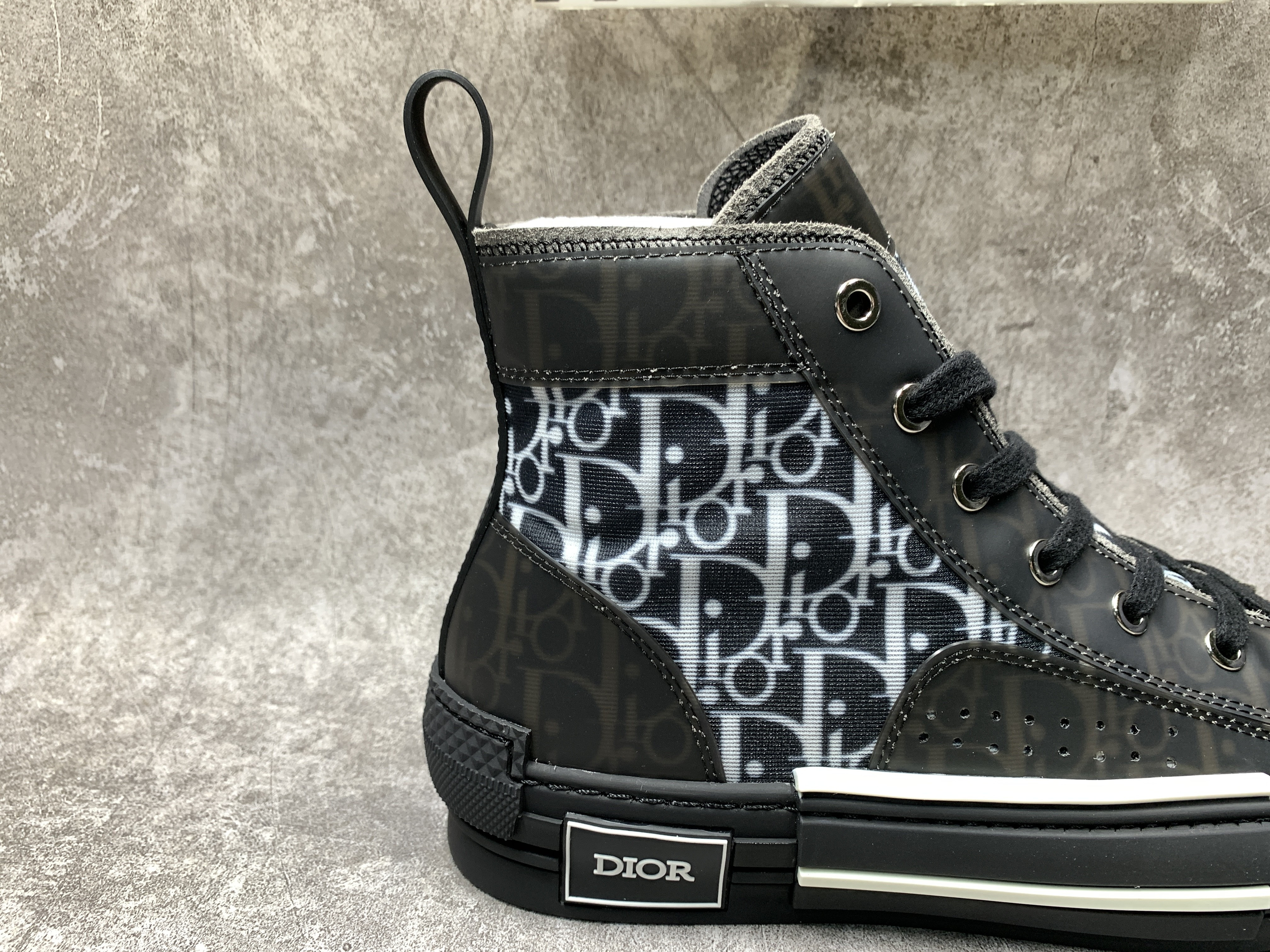 D*0r B23 High Blue Black