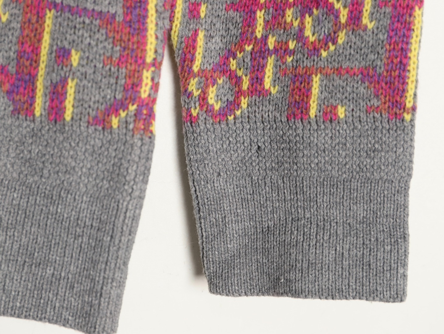 D*0r CD Sweaters