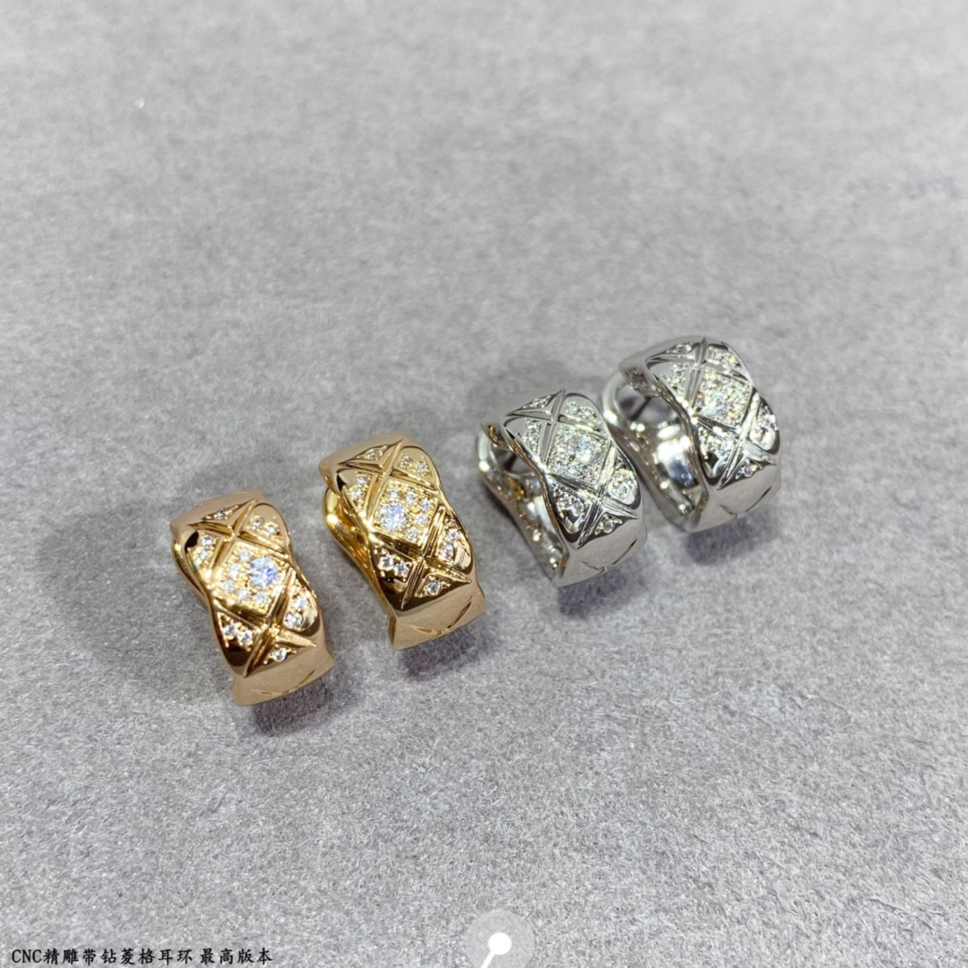 Ch*el Carved diamond with diamond Earrings