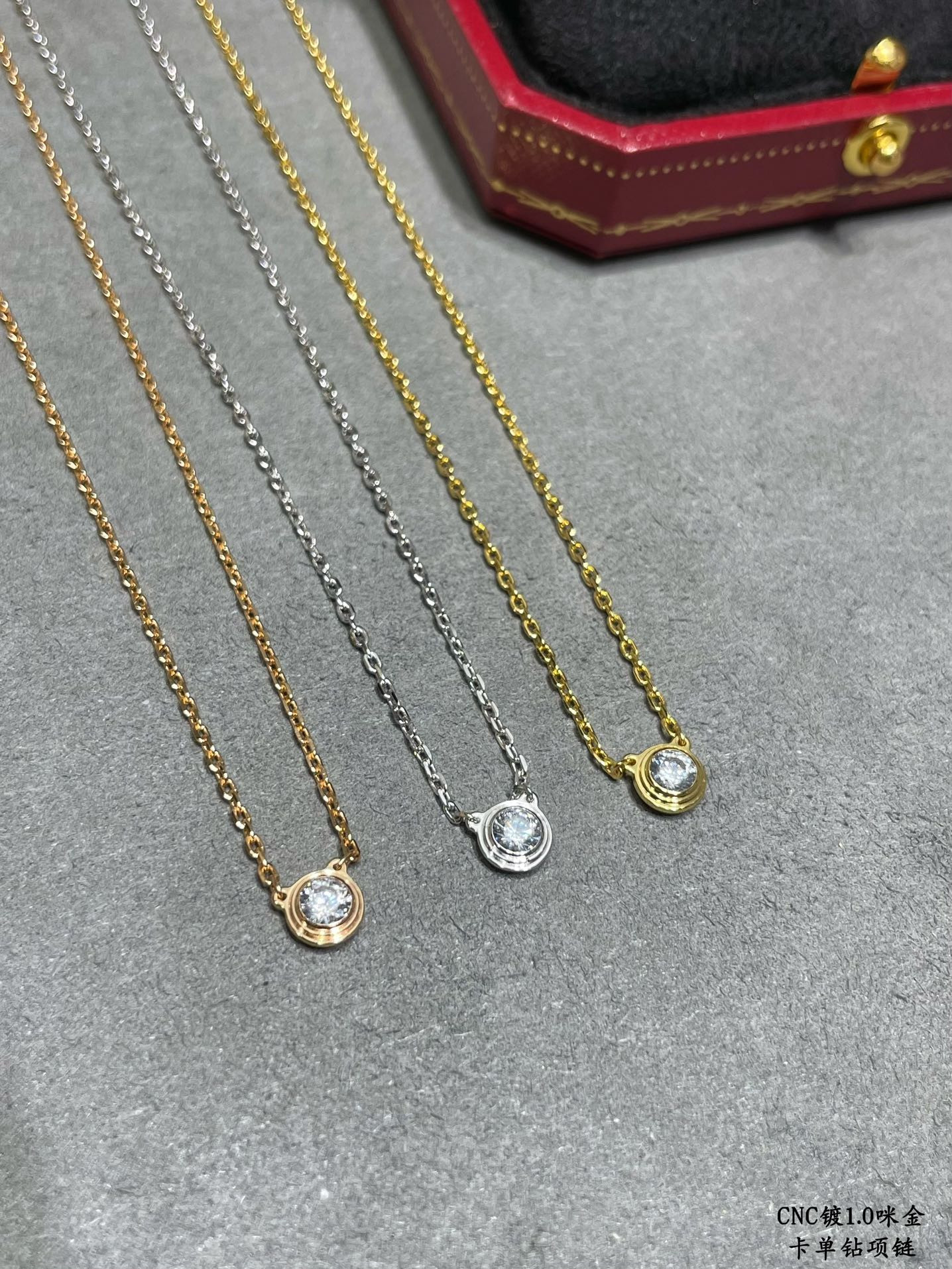 Ca*t*er Single diamond Necklace