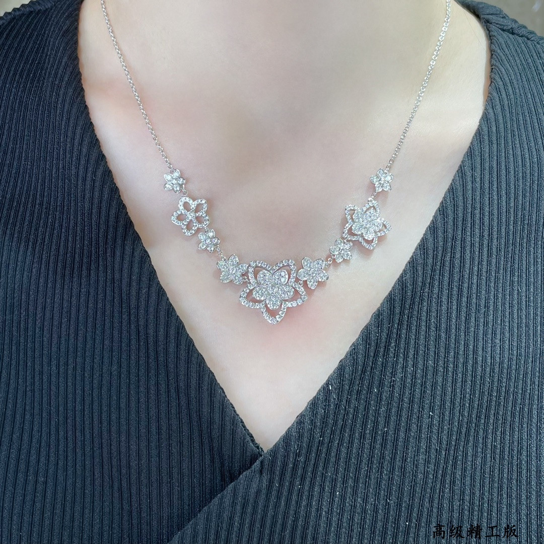 Gr*ff multi-flower necklace
