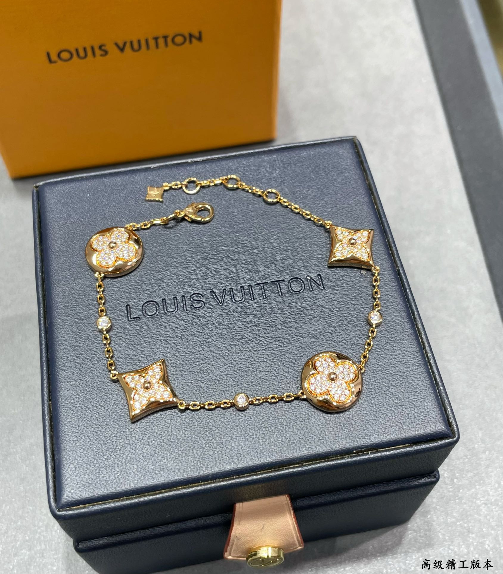 L0*is V*t0n Large Four-Flower Full Diamond Bracelet