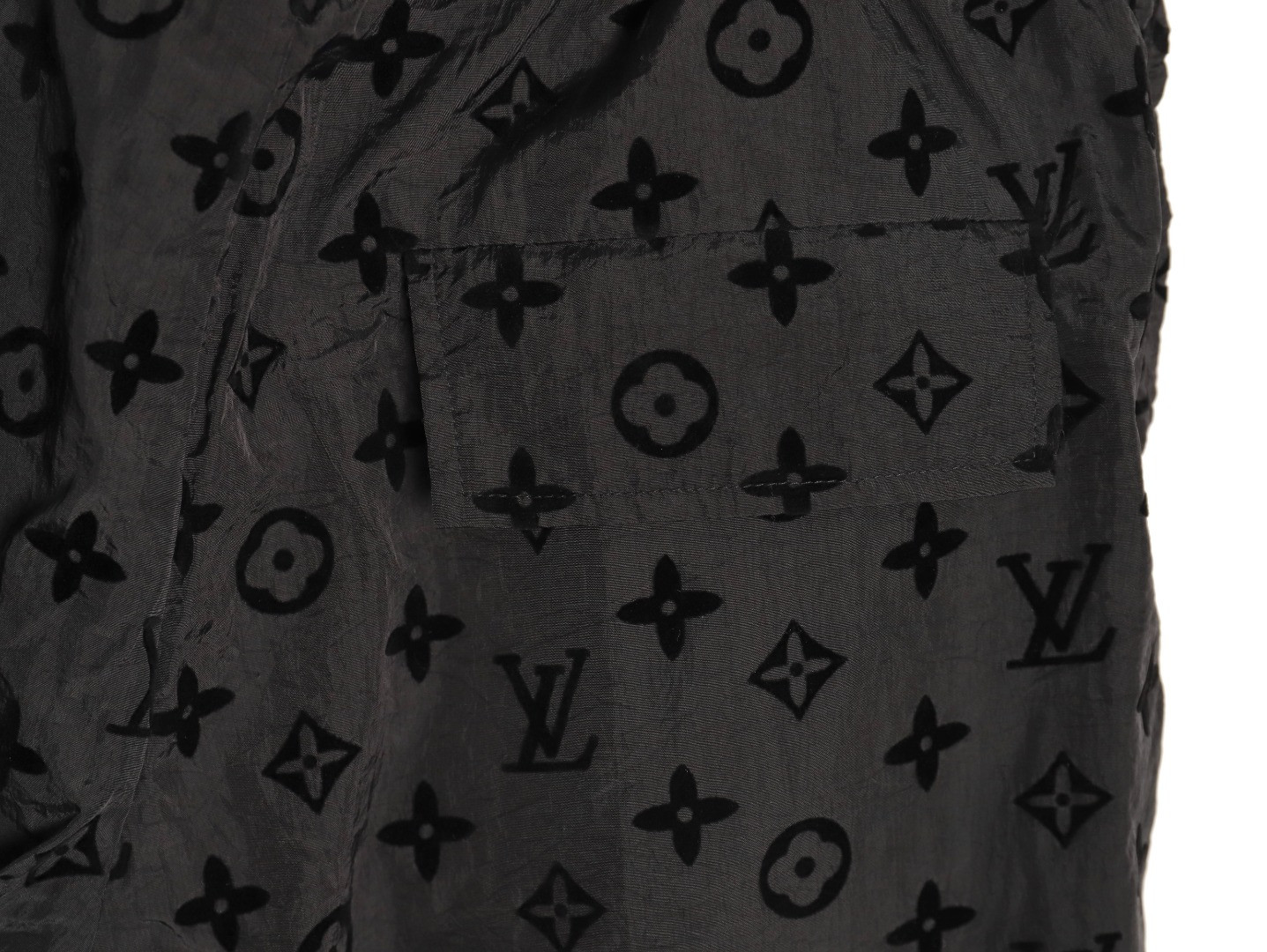 L0*is V*t0n LV 25ss shorts