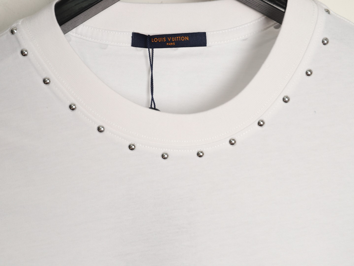 l0*is V*t0n short-sleeved t-shirt