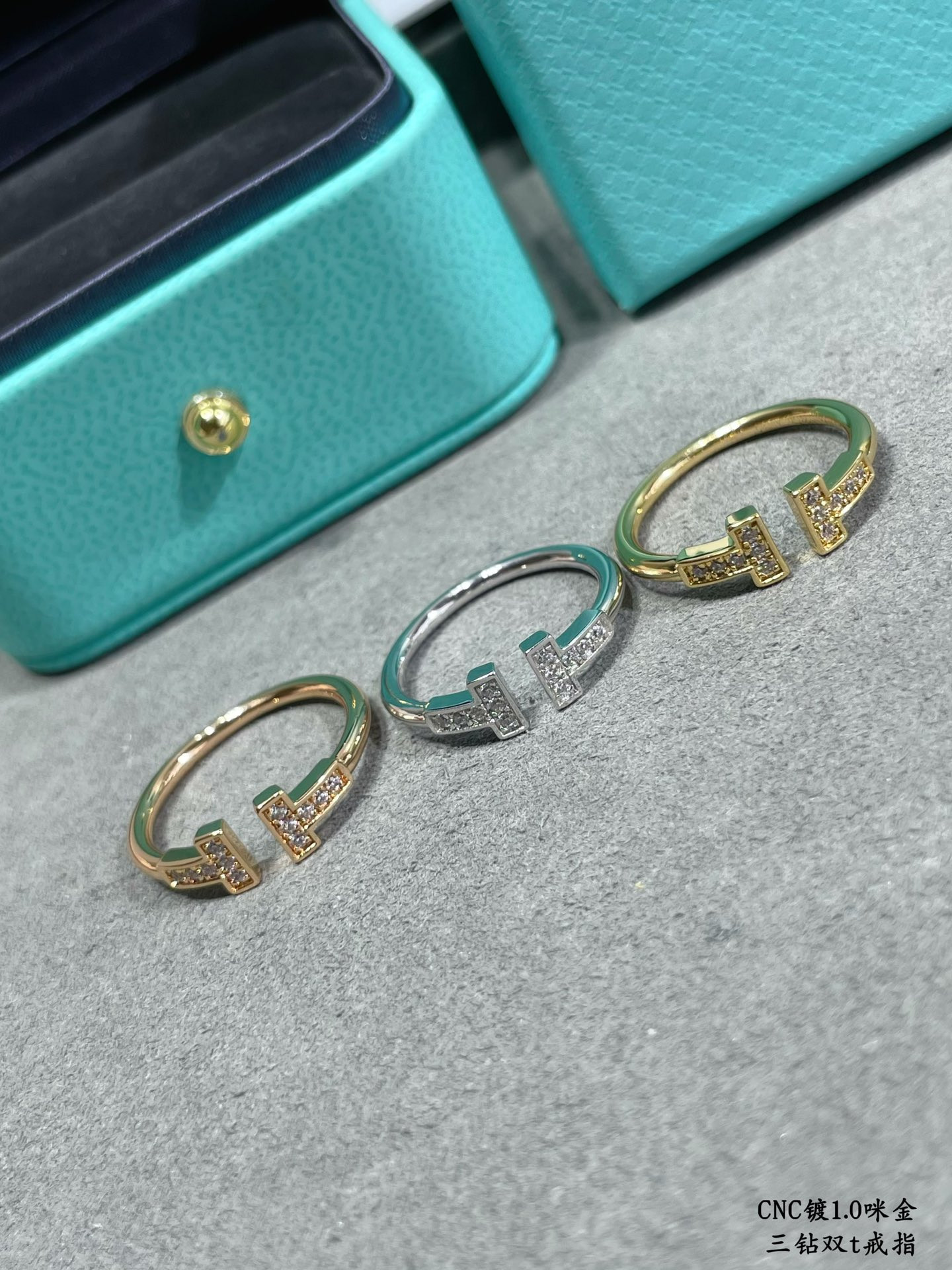T*f*ny & Co. Double T Diamond-Banded Ring