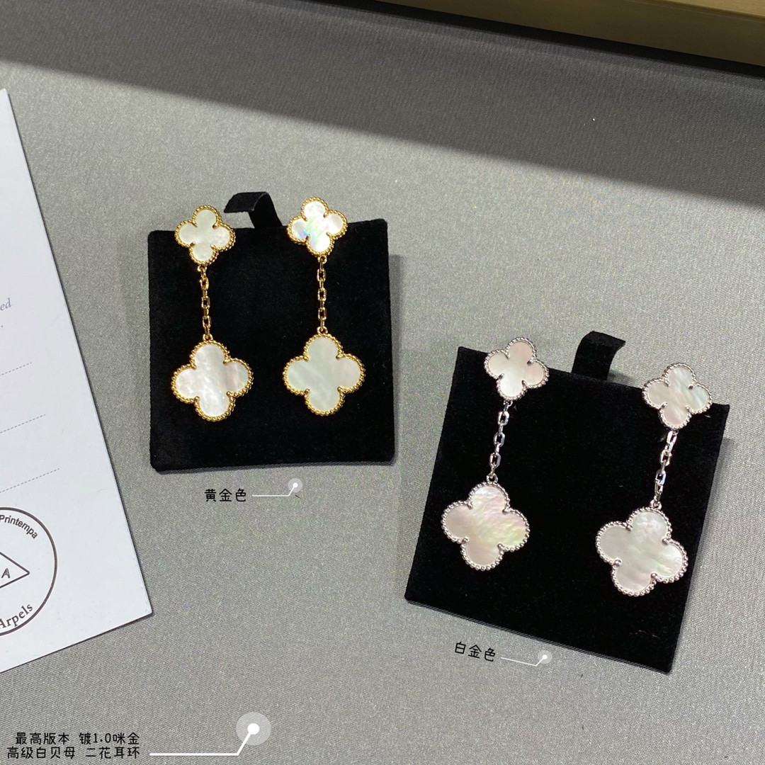 V*N CL*F & Arpels High-grade white Fritillaria Two Flowers Earrings