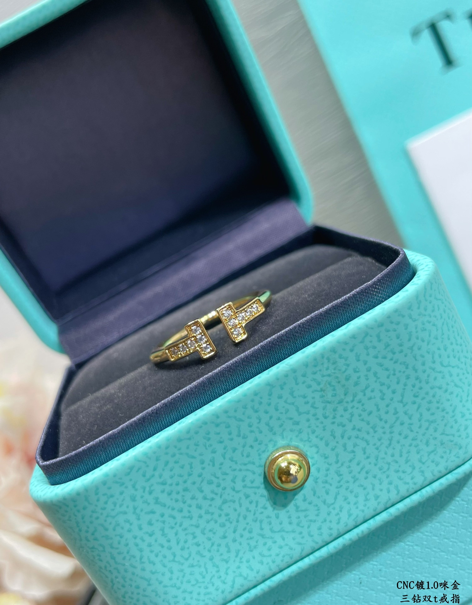 T*f*ny & Co. Double T Diamond-Banded Ring