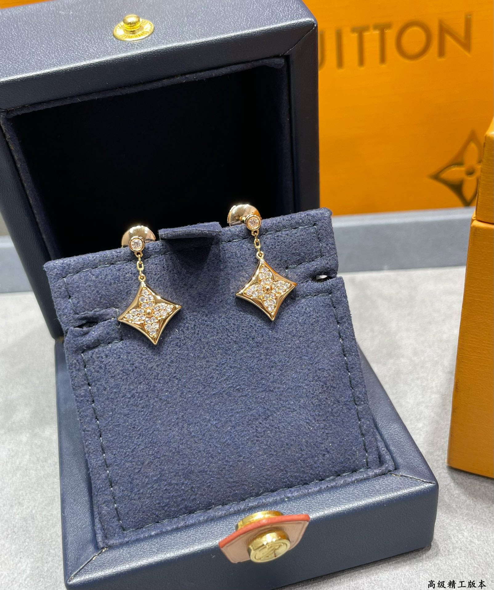 L0*is V*t0n Square diamond Earrings