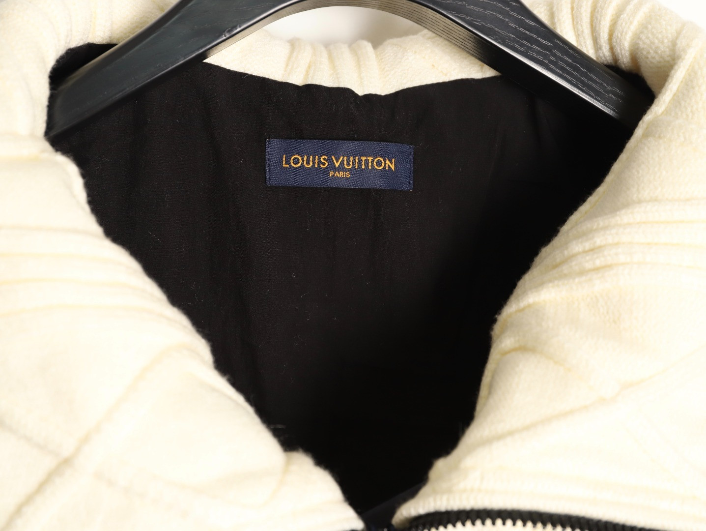 L0*is V*t0n LV 25ss Jacket