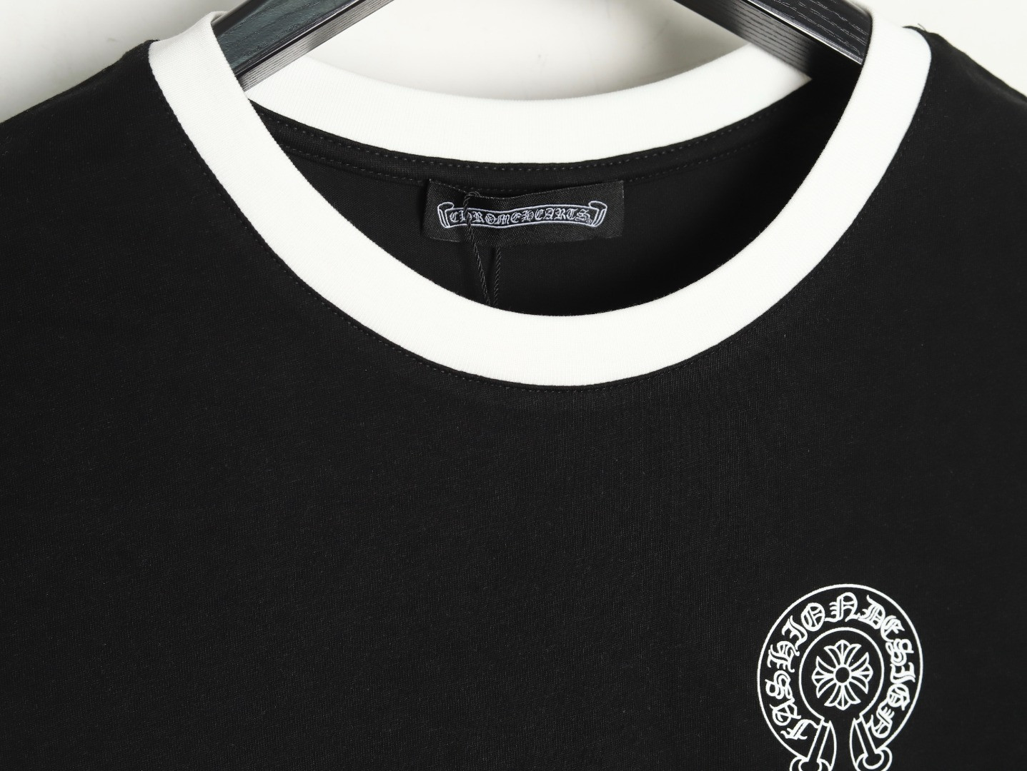 Ch**me He**ts 25SS Short-sleeved T-shirt