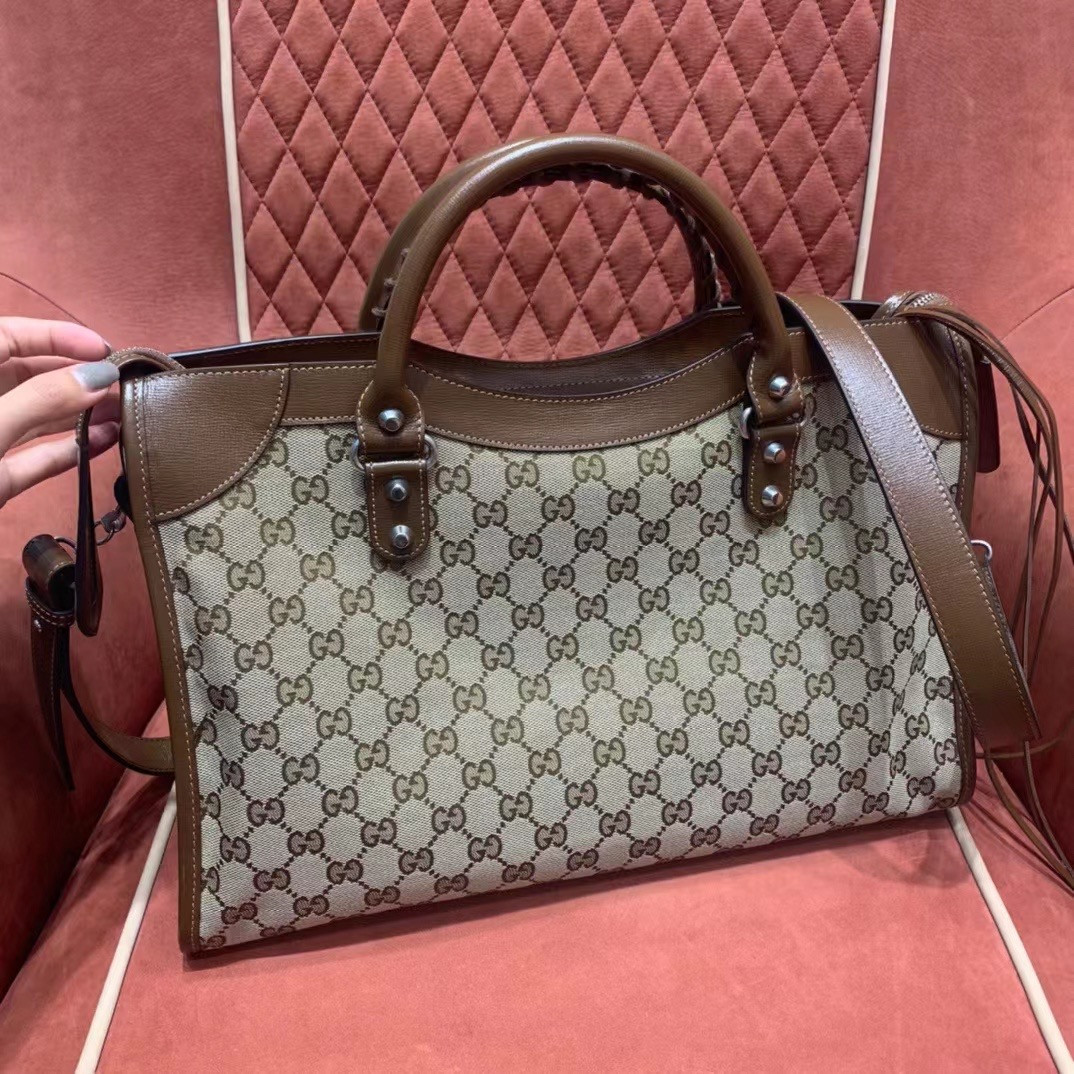 G*u*i The Hacker Project Neo Classic Medium Handbag