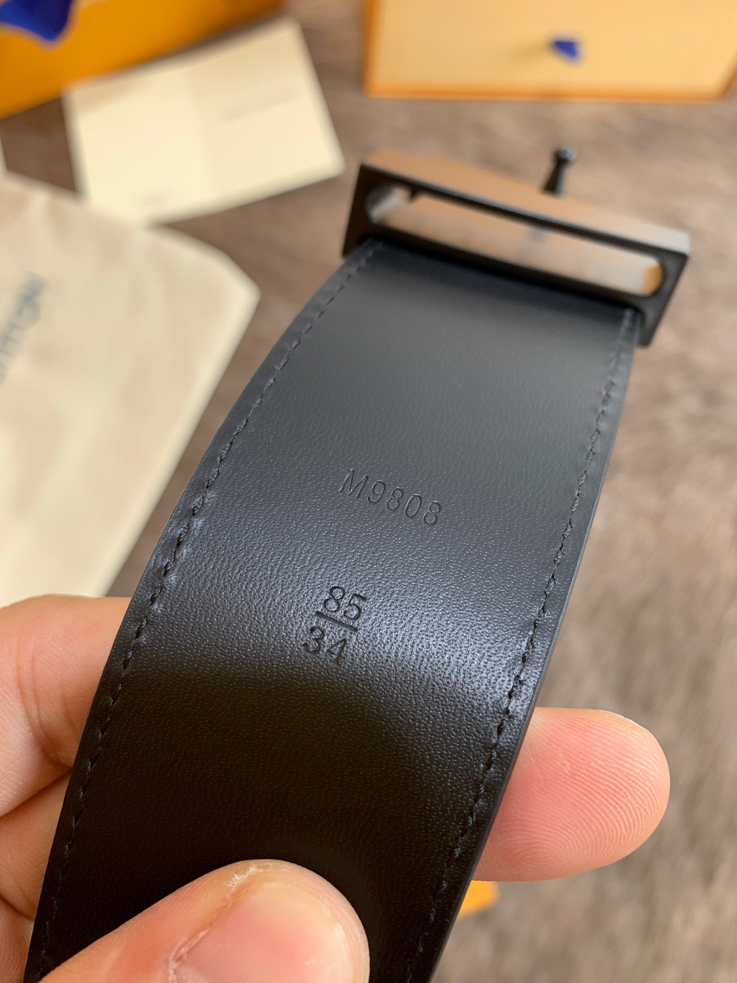 LV L0*is V*t0n 40MM BELT