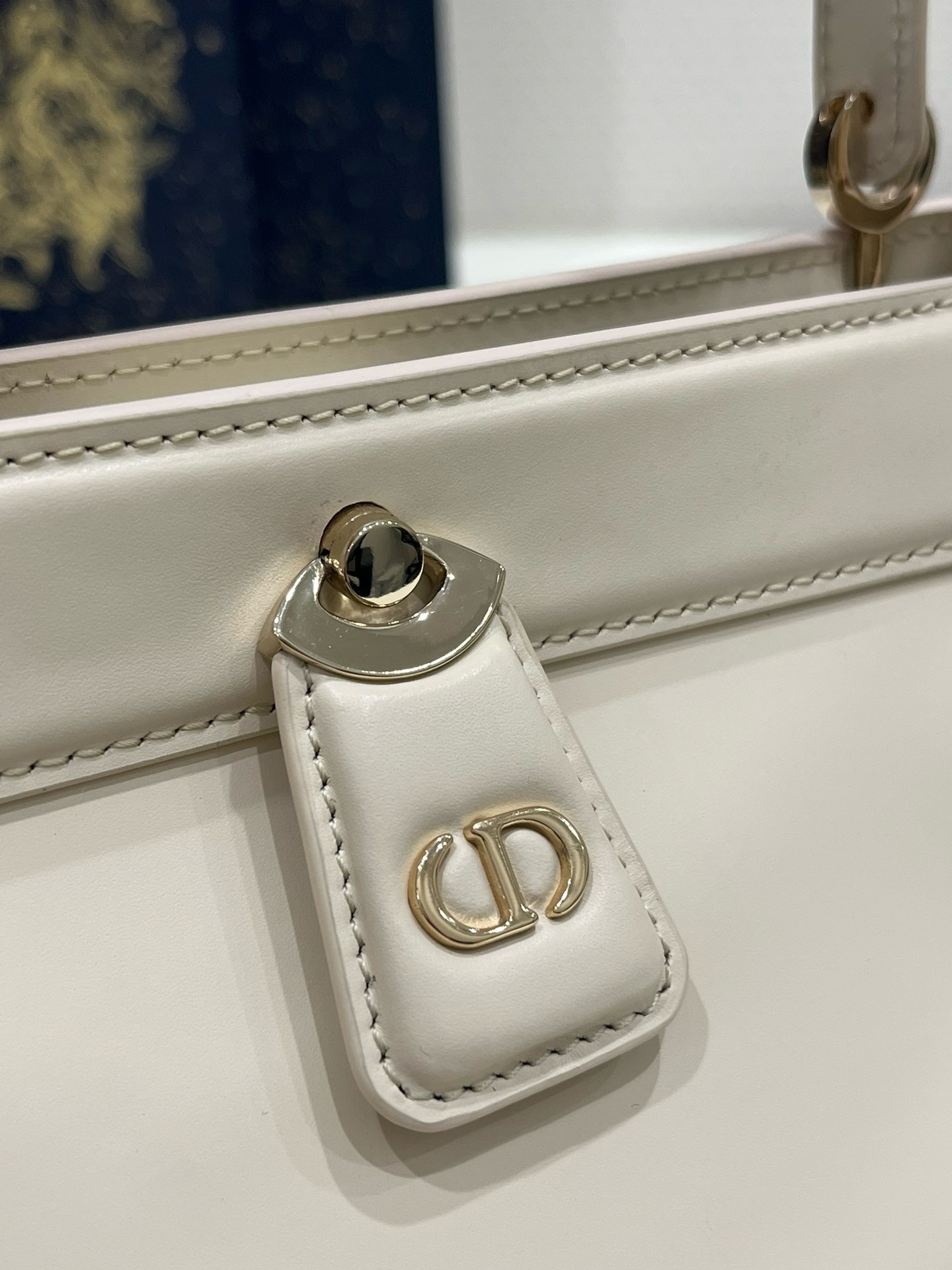 Ch**an D*0r SMALL D*0r KEY BAG 8.5x5x4.5 in