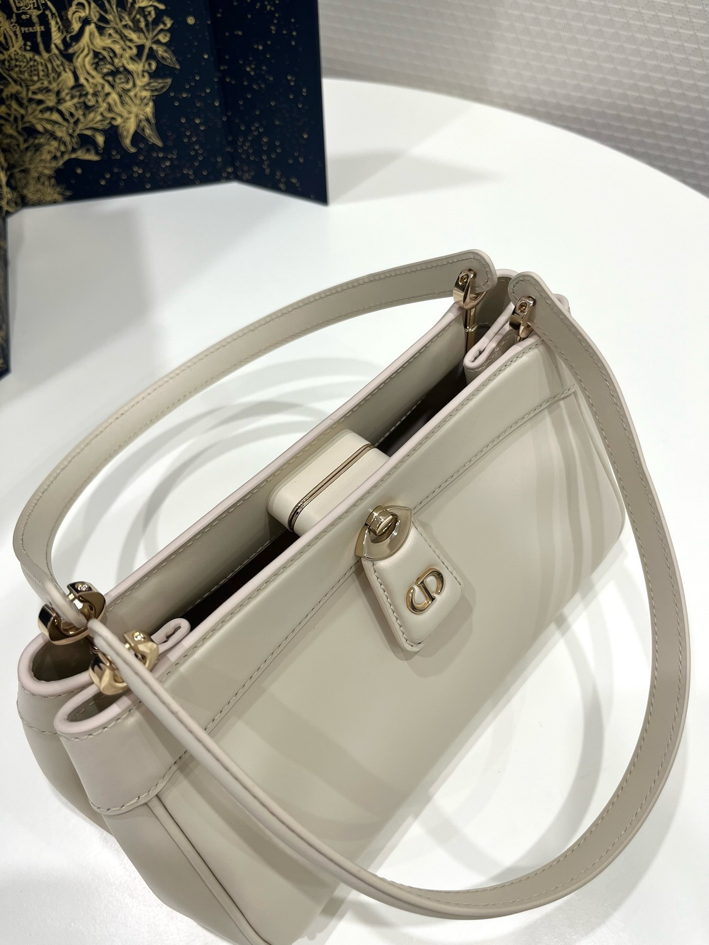 Ch**an D*0r SMALL D*0r KEY BAG 8.5x5x4.5 in