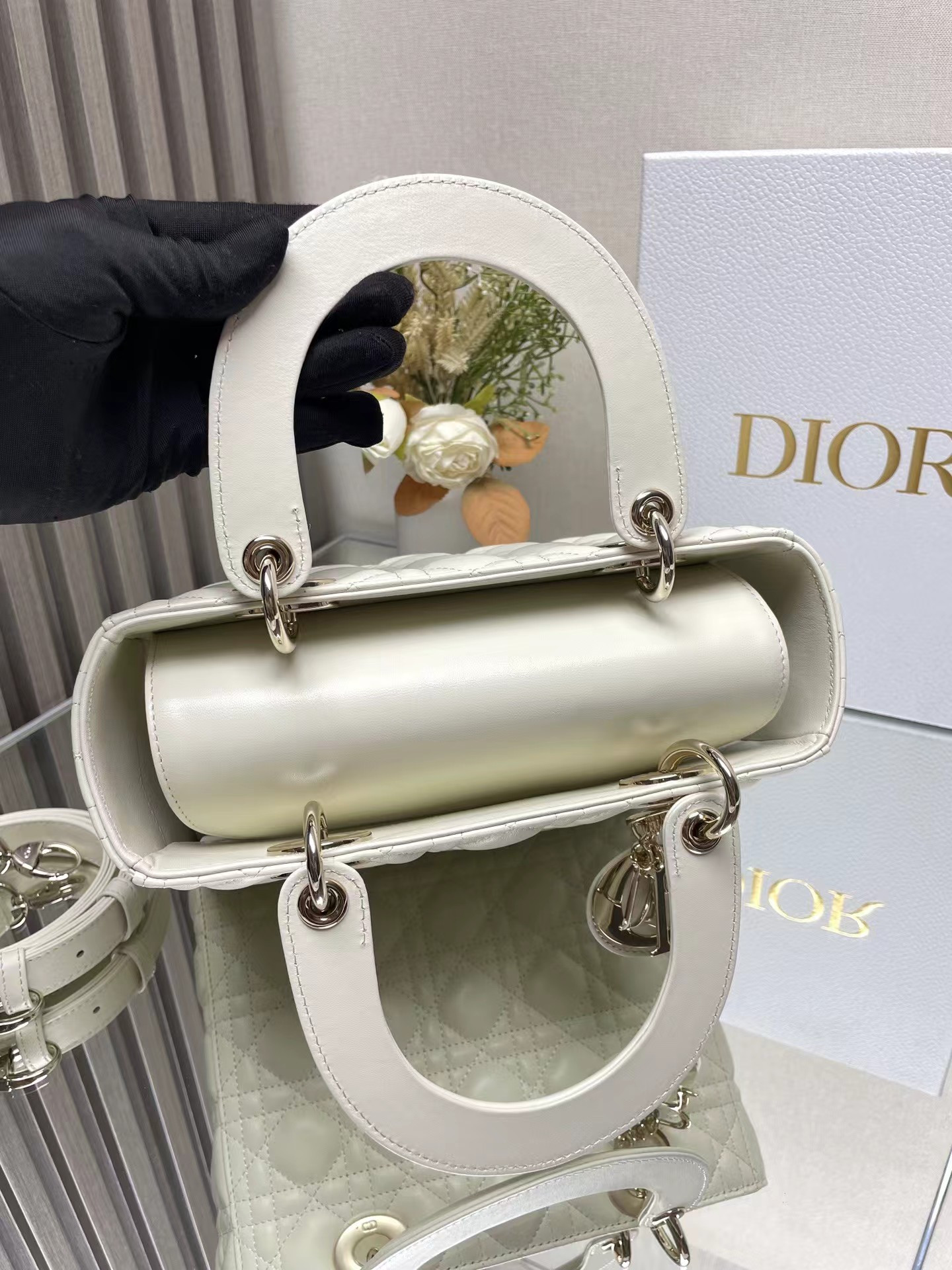 Medium Lady D*0r Bag 24 x 20 x 12 cm