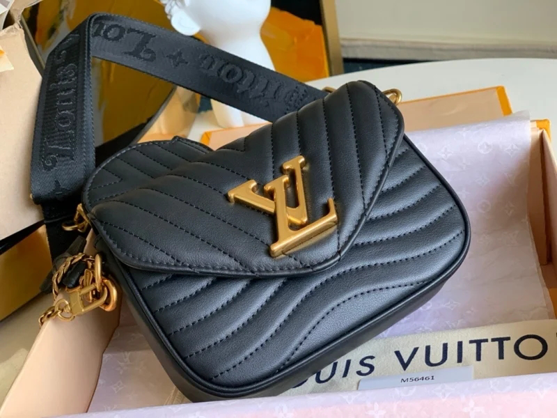 L0*is V*t0n NEW WAVE MULTI-POCHETTE M56461