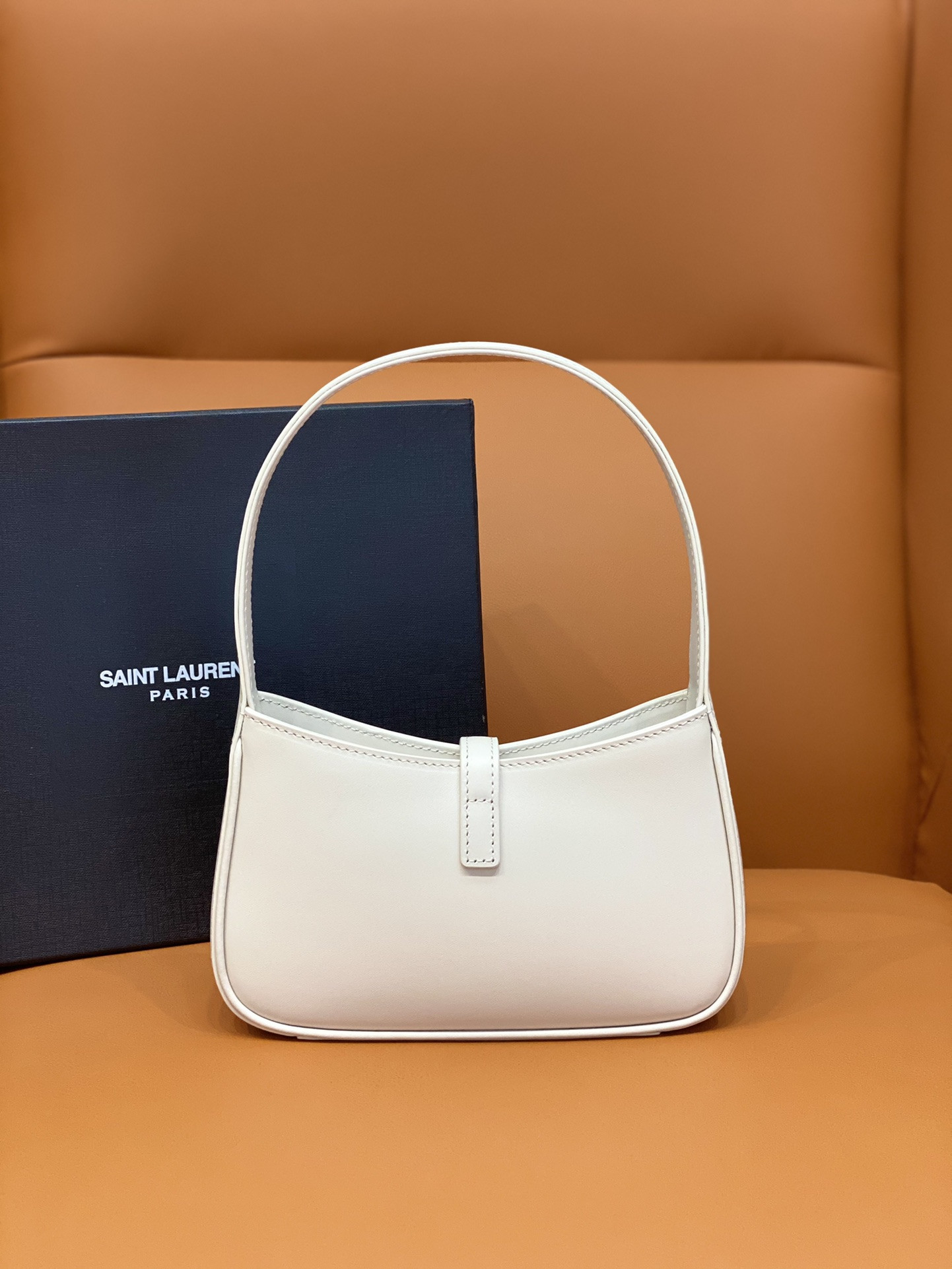 Y*L MINI LE 5 À 7 IN SMOOTH LEATHER BLANC VINTAGE 19 X 11.5 X 4.5 CM