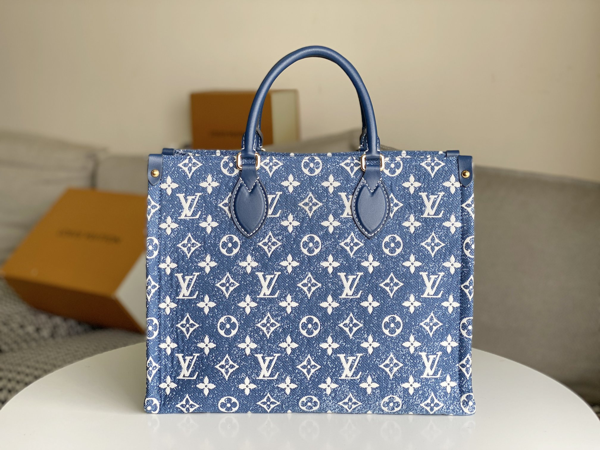 L0*is V*t0n OnTheGo MM M59608 35x27x14CM