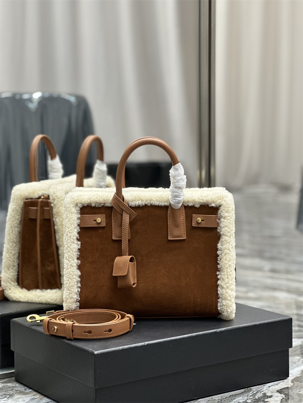 Y*L SAC DE JOUR S*pPLE BABY IN SUEDE AND SHEARLING DARK CIGAR AND NATURAL BEIGE