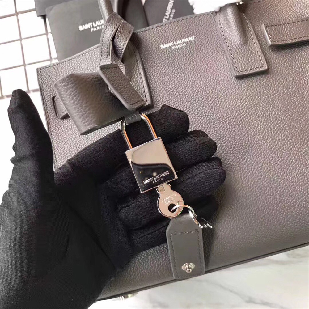 Y*L SAC DE JOUR NANO IN GRAINED LEATHER GREY