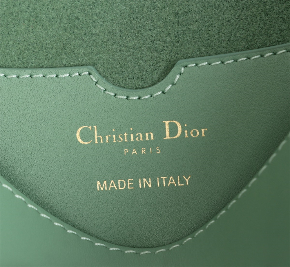 MEDIUM D*0r BOBBY BAG Green Box Calfskin