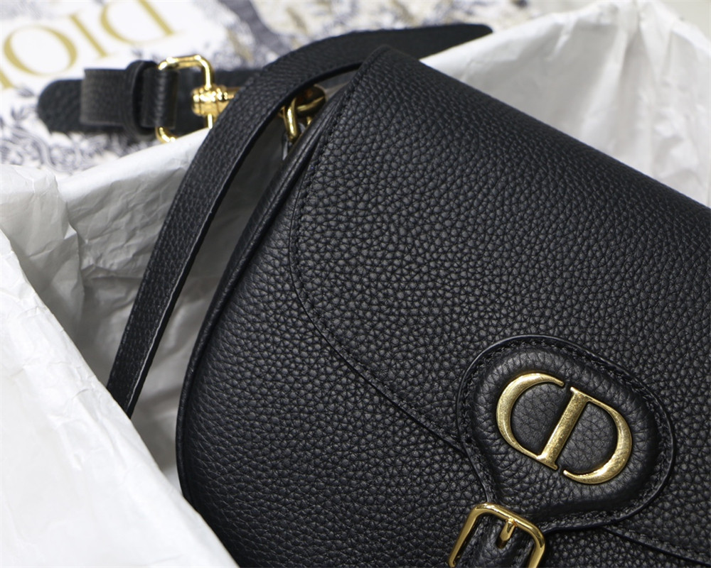 MEDIUM D*0r BOBBY BAG Black Grained Calfskin