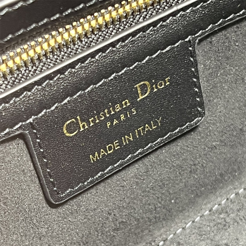 D*0r 30 Montaigne Avenue Black 22.5 x 12.5 x 6.5 cm