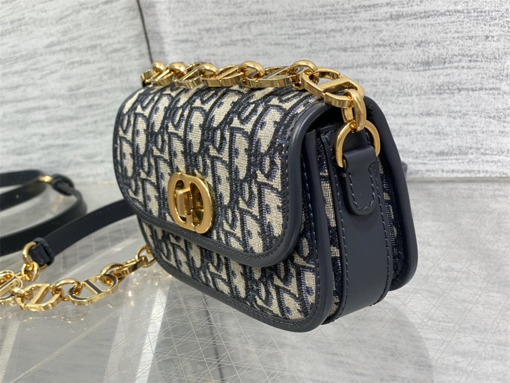 SMALL 30 MONTAIGNE AVENUE BAG Blue D*0r Oblique Jacquard