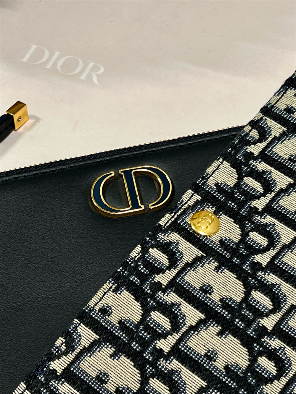 D*0r 30 MONTAIGNE AVENUE BAG Blue D*0r Oblique Jacquard 22.5 x 12.5 x 6.5 cm