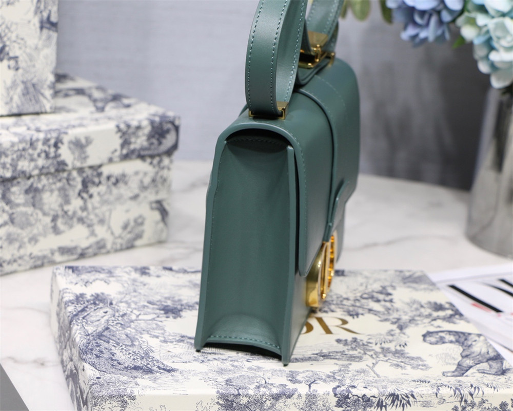 D*0r 30 MONTAIGNE CHAIN BAG BLUE