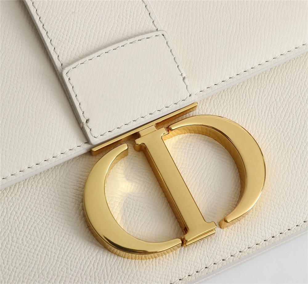 D*0r 30 MONTAIGNE CHAIN BAG Grained White