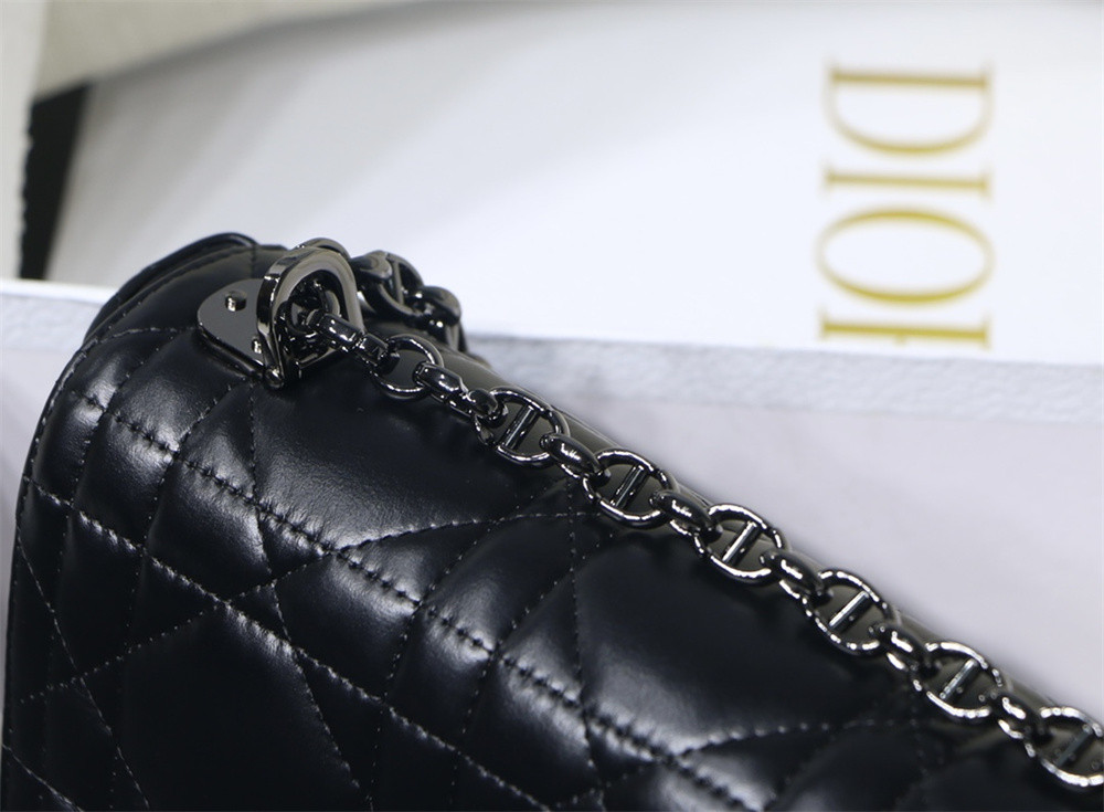 MEDIUM D*0r CARO BAG S*pple Cannage Calfskin 25.5 x 15.5 x 8 cm
