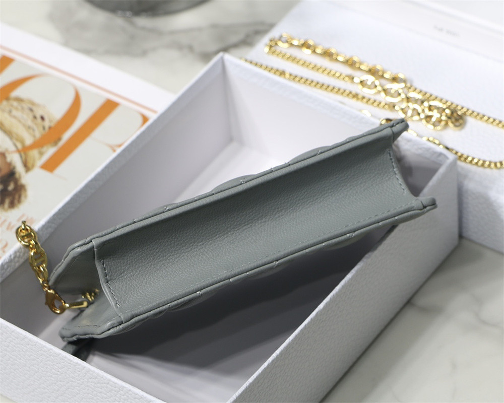 D*0r CARO ZIPPED POUCH WITH CHAIN Grey S*pple Cannage Calfskin 19 x 14 x 4.5 cm