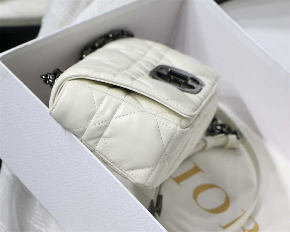 SMALL D*0r CARO BAG Ivory S*pple Cannage Calfskin With Silver Hardware 20 x 12 x 7 cm