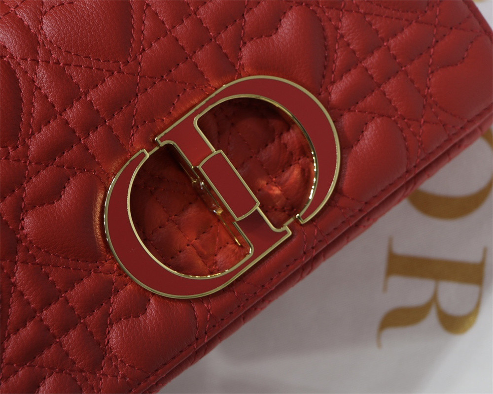 SMALL D*0r CARO BAG amour red 20 x 12 x 7 cm