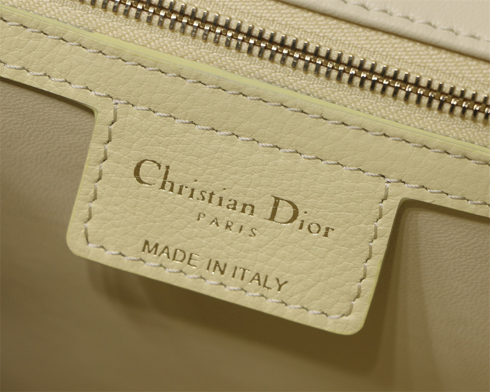 LARGE D*0r CARO BAG light yellow S*pple Cannage Calfskin 29 x 18 x 10 cm